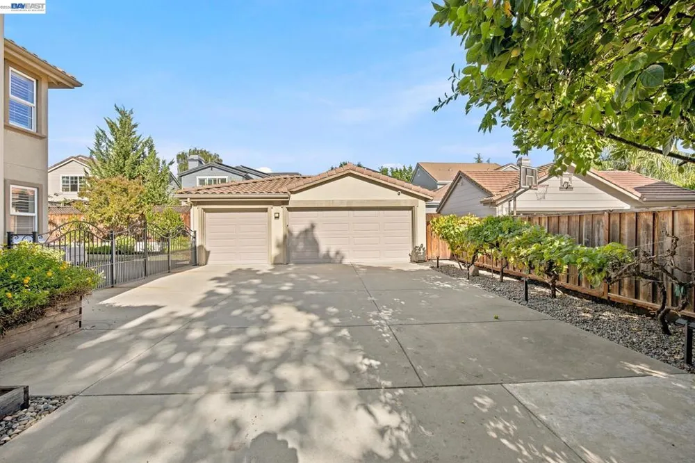 2413 REES CIRCLE Livermore, CA 94550
