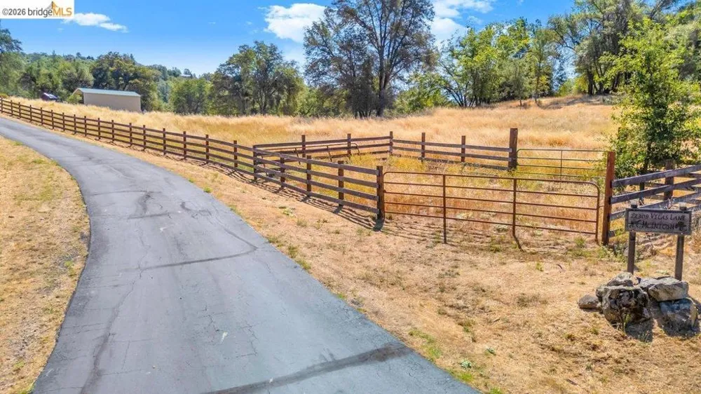 22309 Villas Ln Sonora, CA 95370
