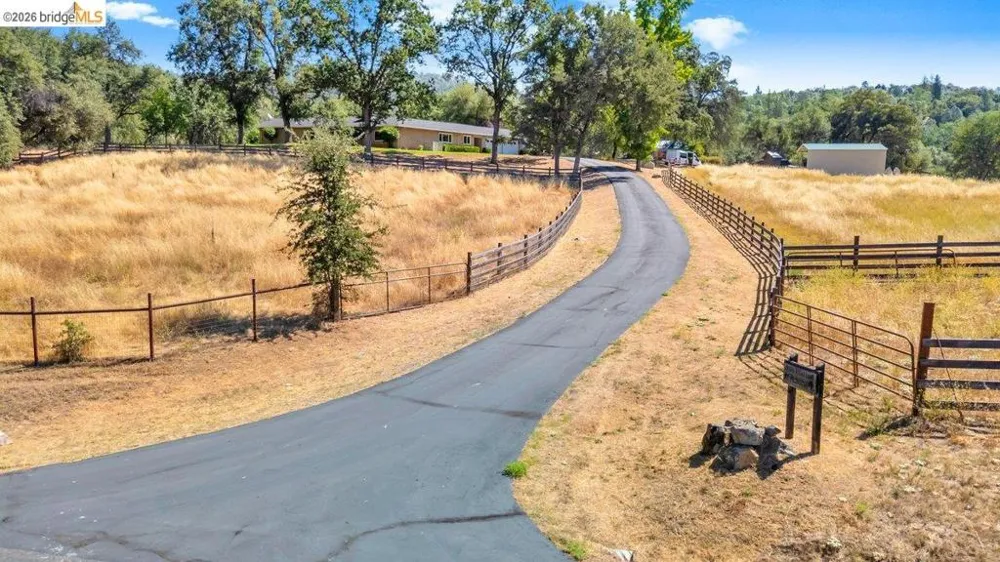 22309 Villas Ln Sonora, CA 95370