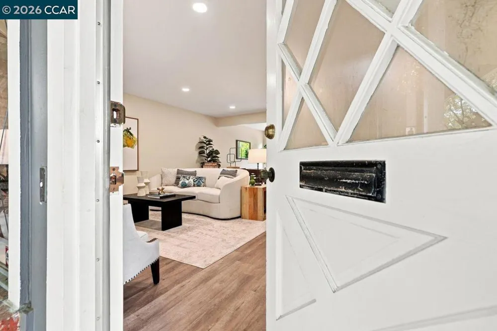 167 Miramonte Dr Moraga, CA 94556
