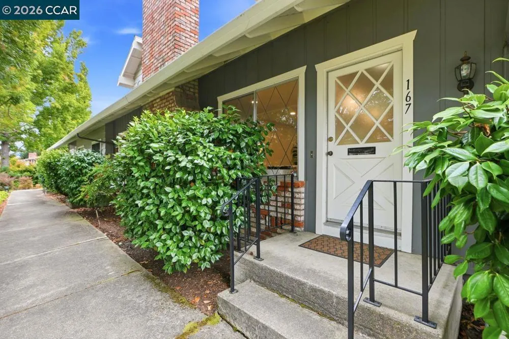167 Miramonte Dr Moraga, CA 94556