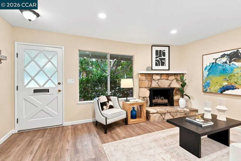 167 Miramonte Dr Moraga, CA 94556