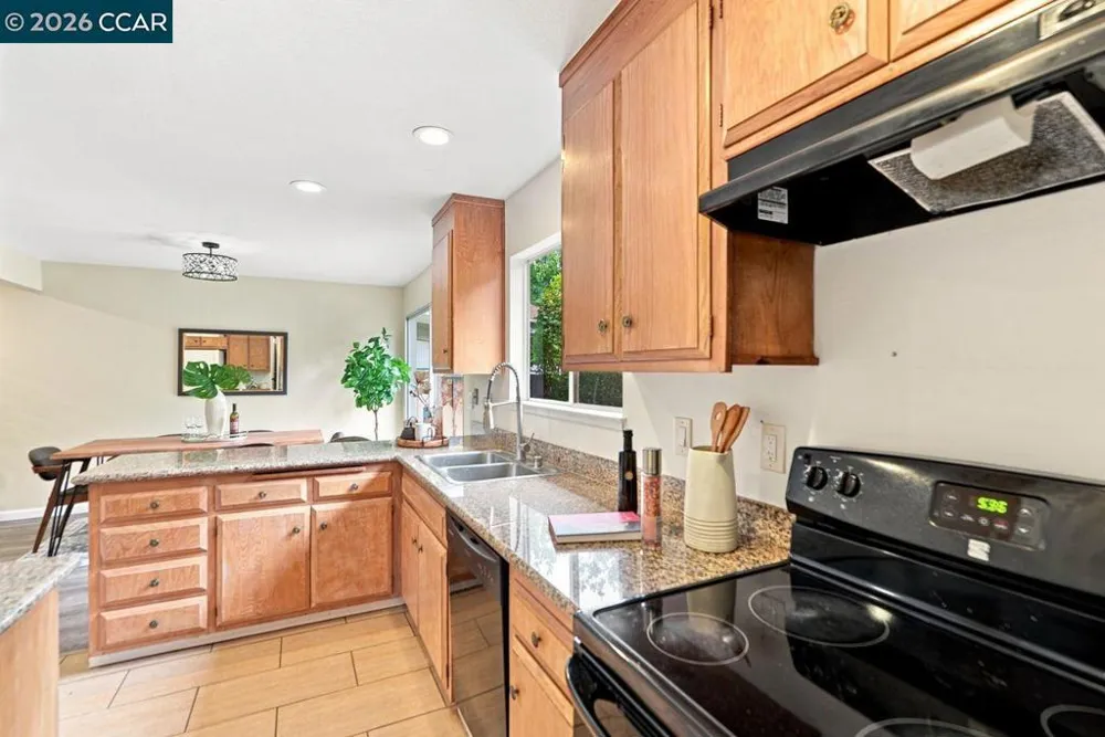 167 Miramonte Dr Moraga, CA 94556