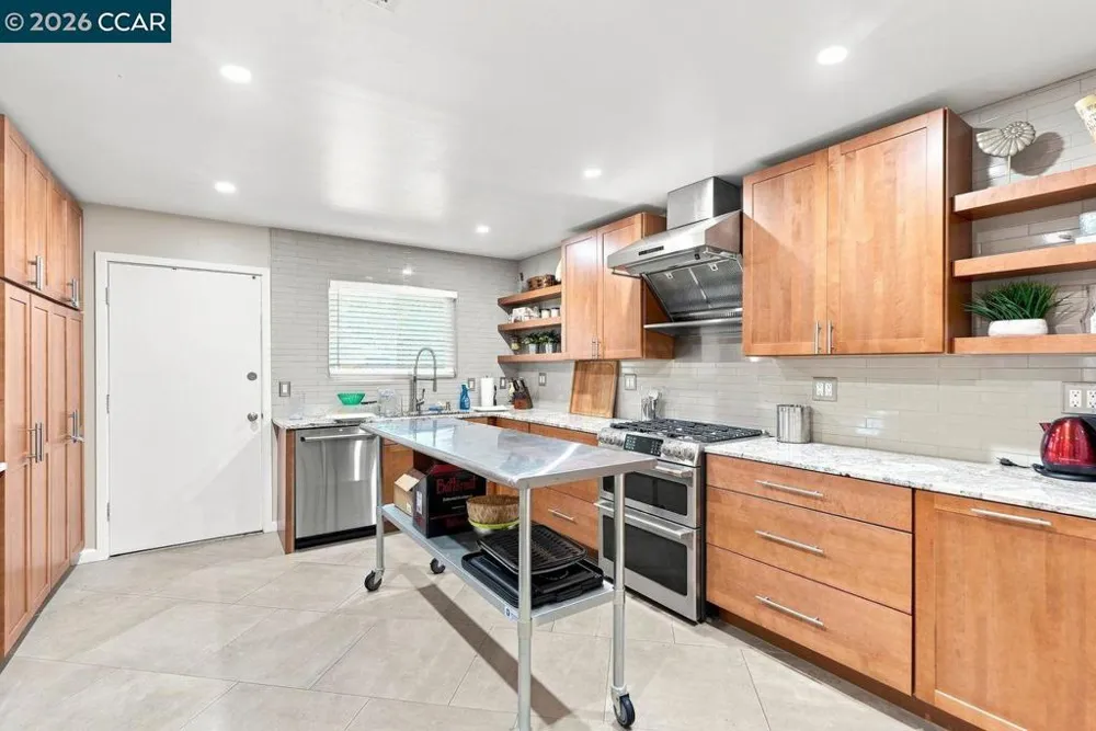 167 Miramonte Dr Moraga, CA 94556