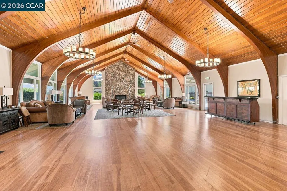 167 Miramonte Dr Moraga, CA 94556