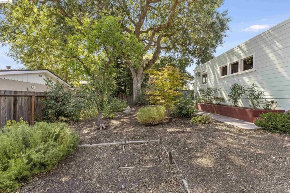 1983 Parkside Dr Walnut Creek, CA 94597