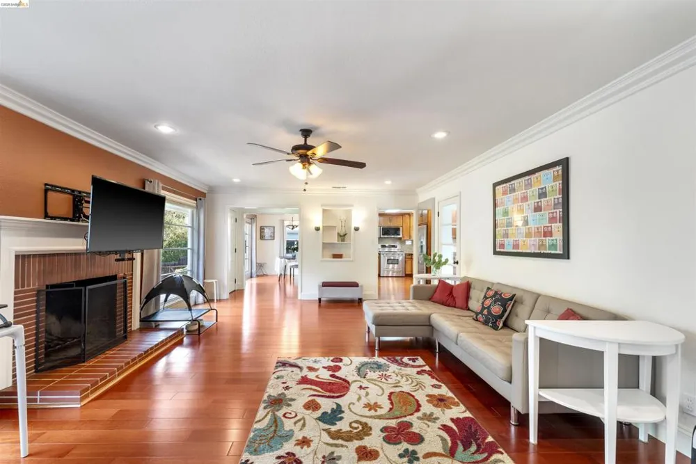 1983 Parkside Dr Walnut Creek, CA 94597