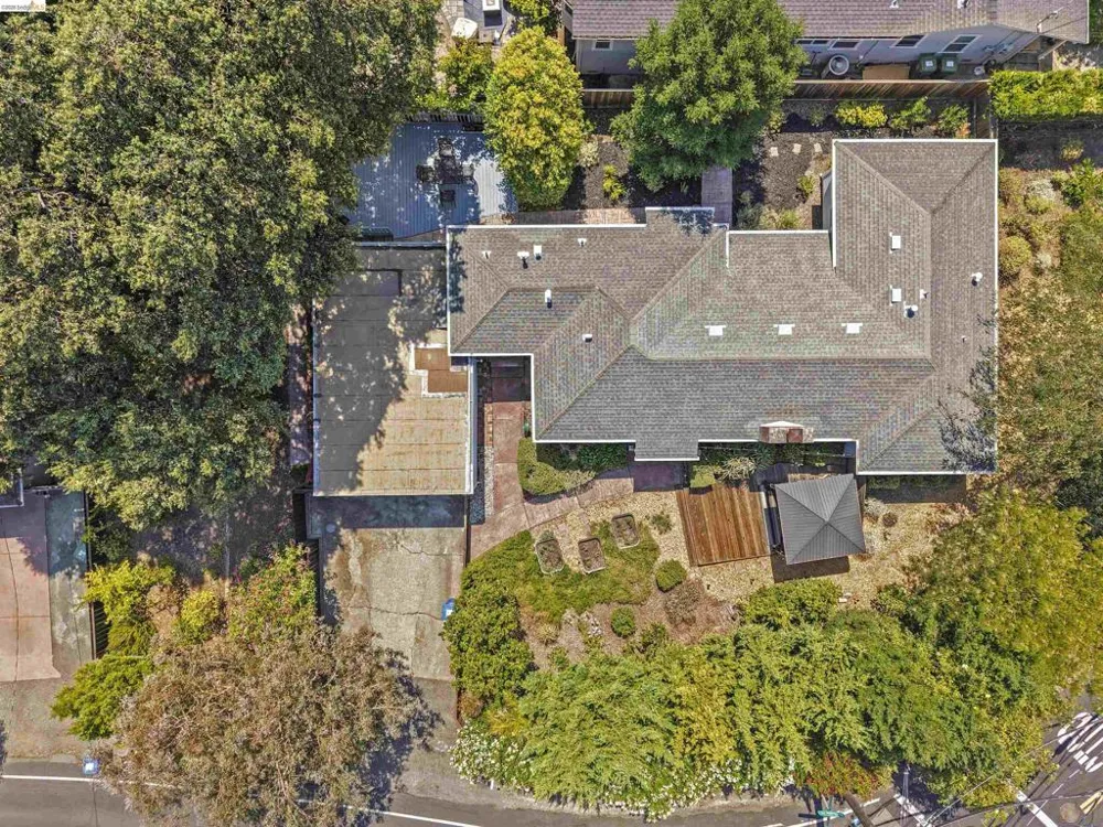 1983 Parkside Dr Walnut Creek, CA 94597