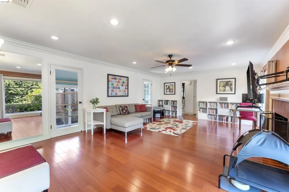 1983 Parkside Dr Walnut Creek, CA 94597
