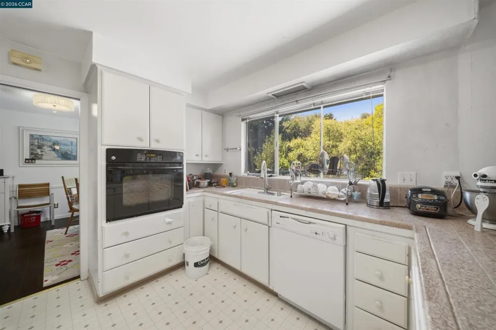 732 Moraga Rd Moraga, CA 94556