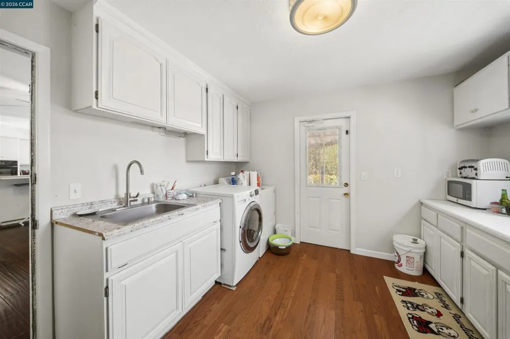 732 Moraga Rd Moraga, CA 94556