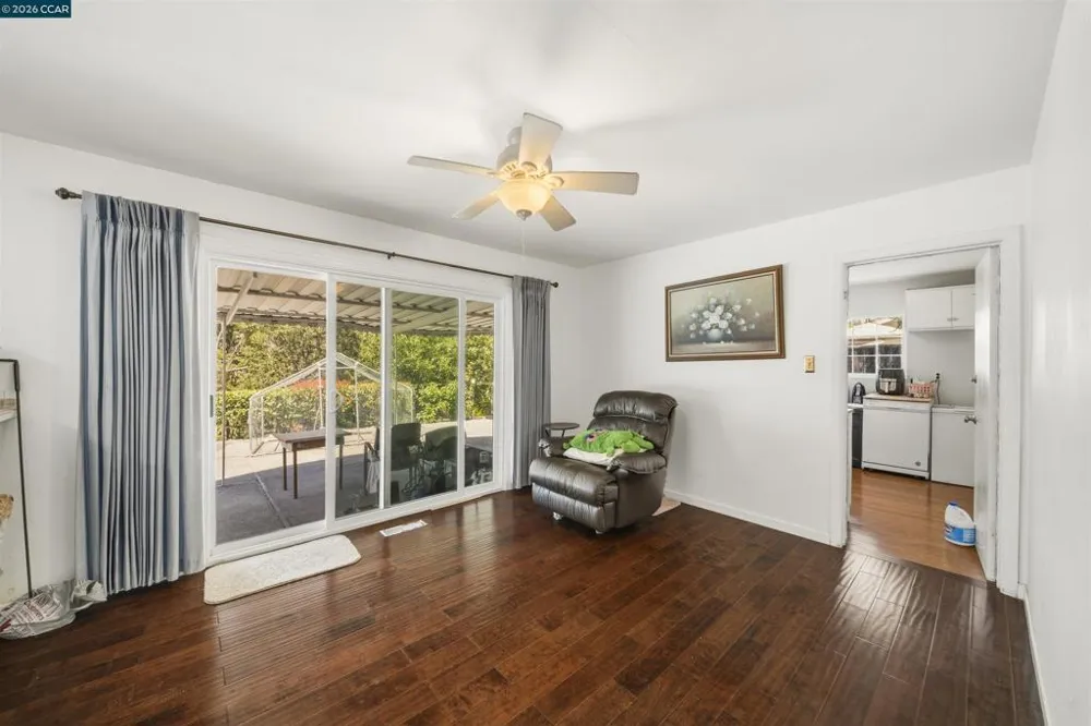 732 Moraga Rd Moraga, CA 94556