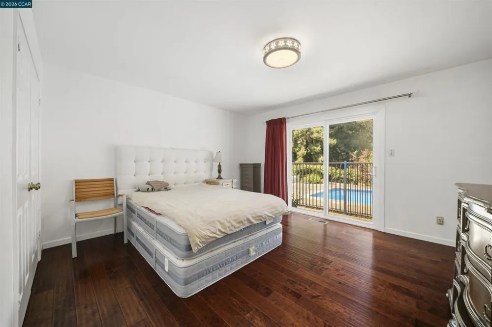 732 Moraga Rd Moraga, CA 94556