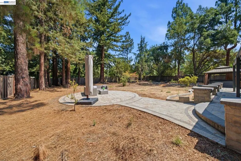 8 Calle Del Casarillo Diablo, CA 94528