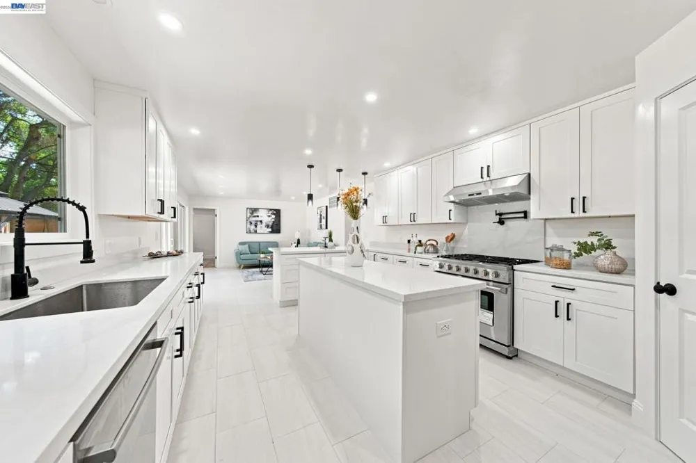 8 Calle Del Casarillo Diablo, CA 94528