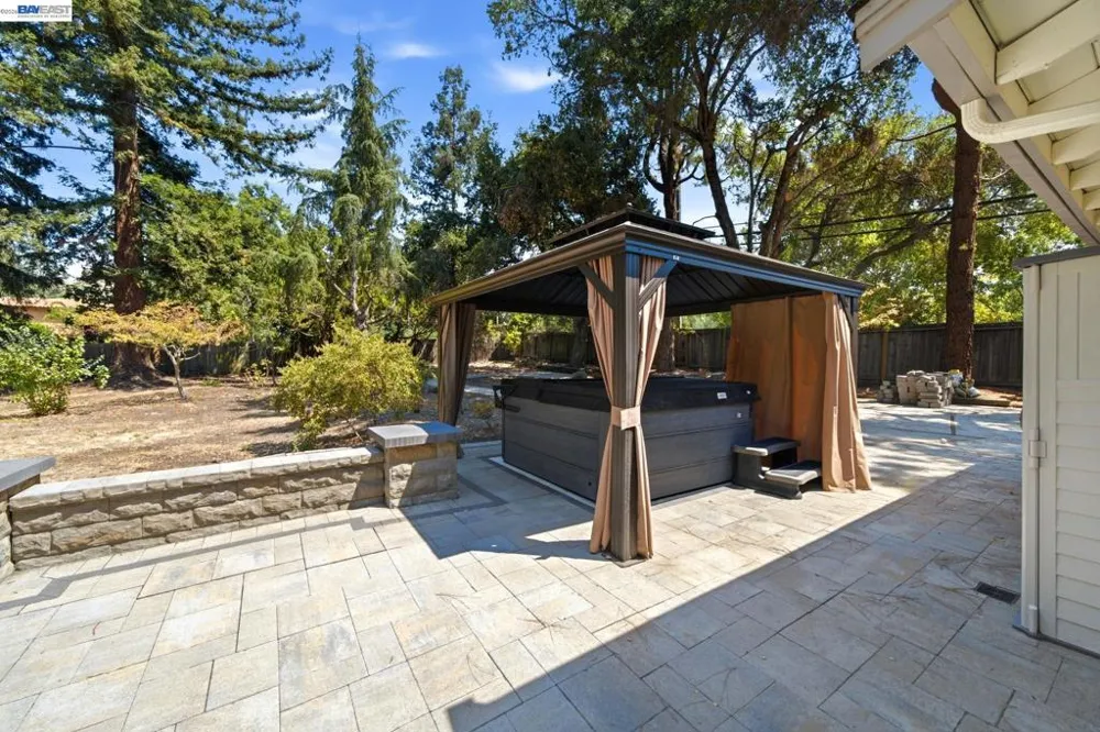 8 Calle Del Casarillo Diablo, CA 94528