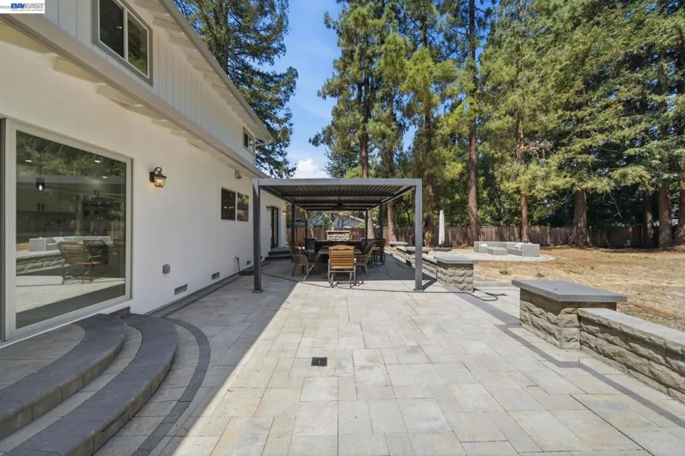 8 Calle Del Casarillo Diablo, CA 94528