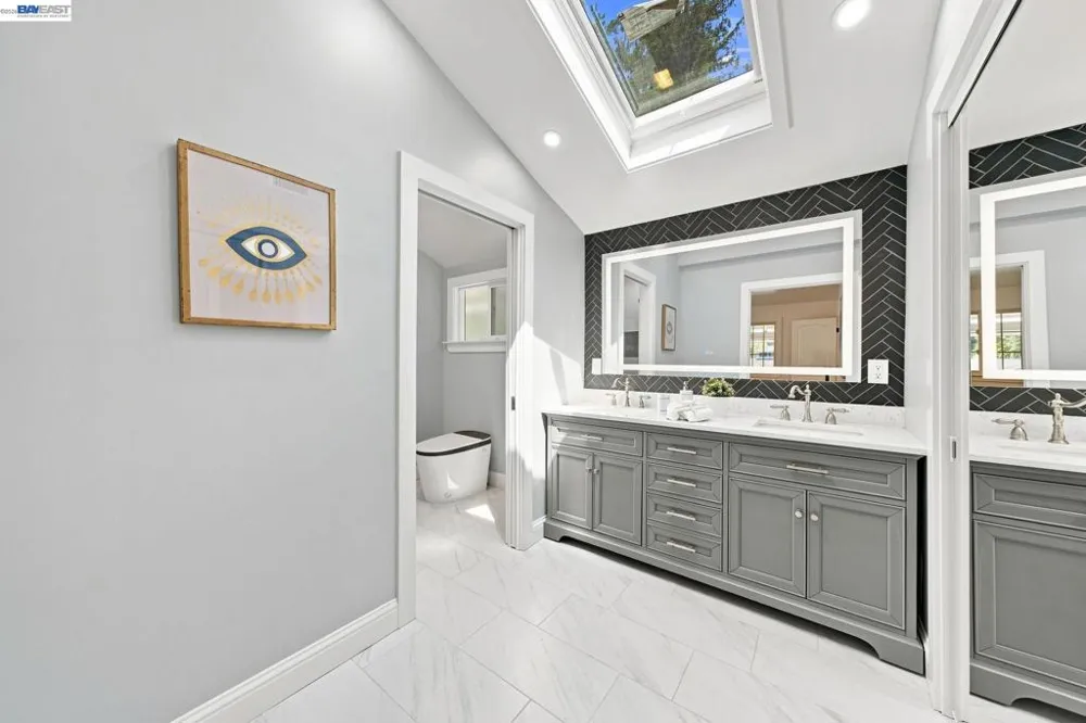 8 Calle Del Casarillo Diablo, CA 94528