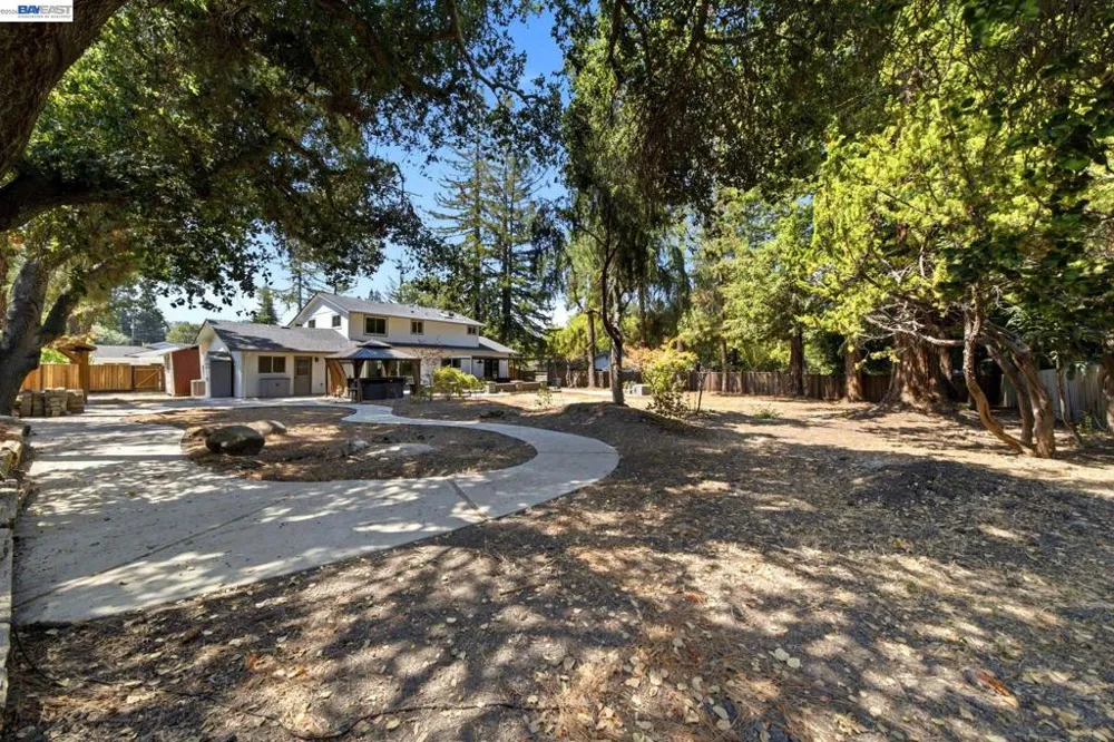 8 Calle Del Casarillo Diablo, CA 94528