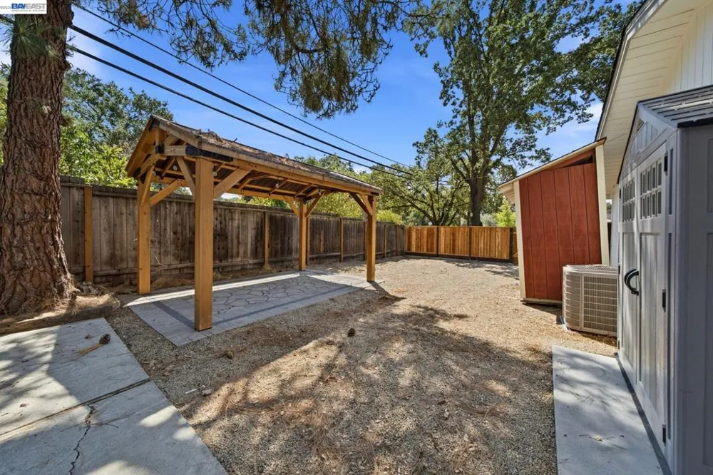 8 Calle Del Casarillo Diablo, CA 94528