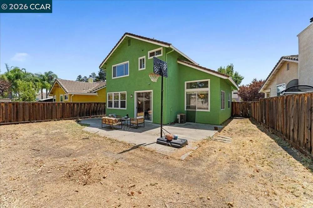 2304 Grassland Way Antioch, CA 94531