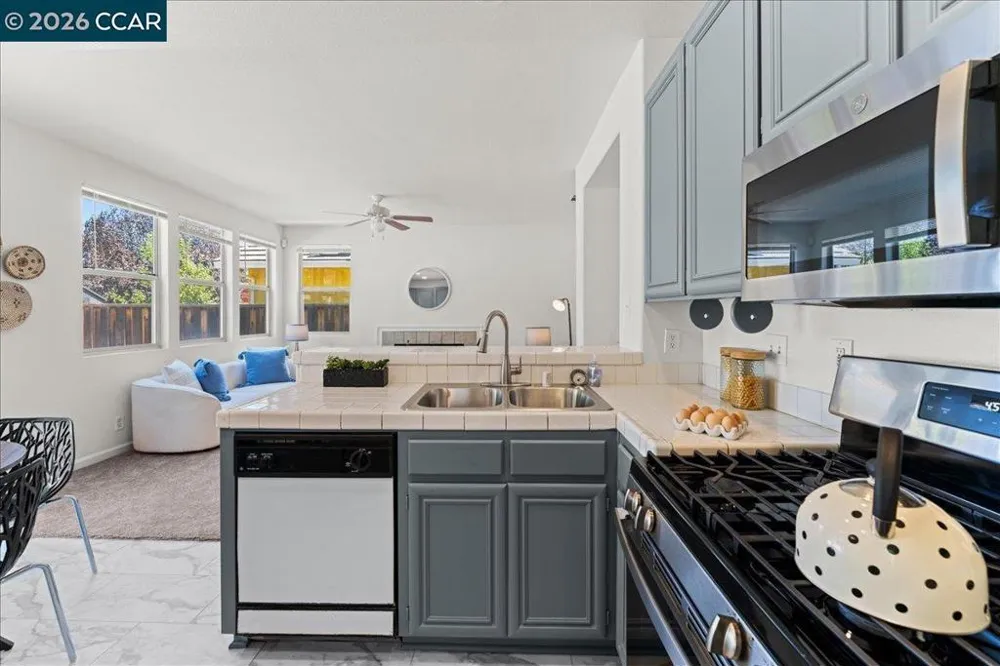 2304 Grassland Way Antioch, CA 94531