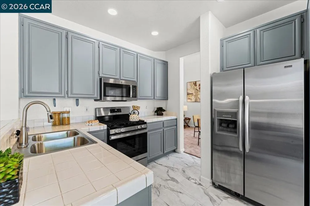 2304 Grassland Way Antioch, CA 94531