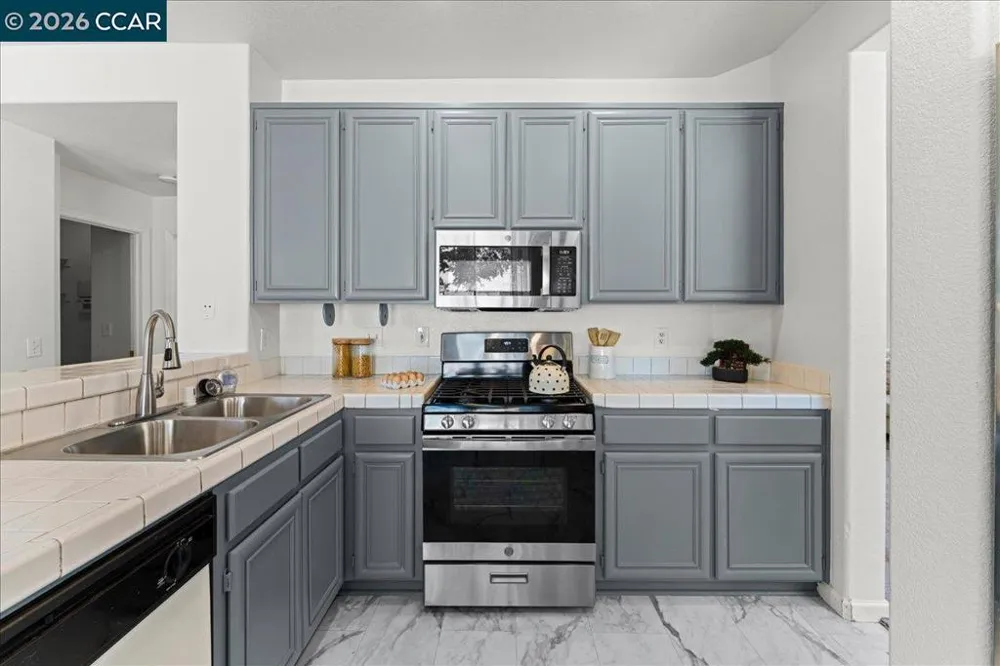 2304 Grassland Way Antioch, CA 94531