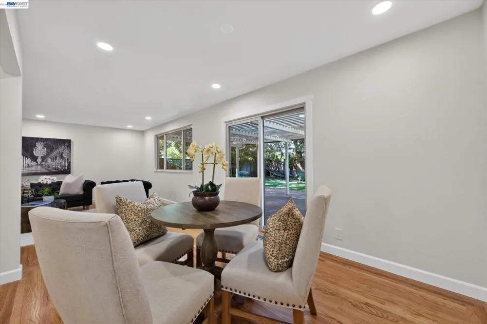 1787 Roxbury Dr Concord, CA 94519