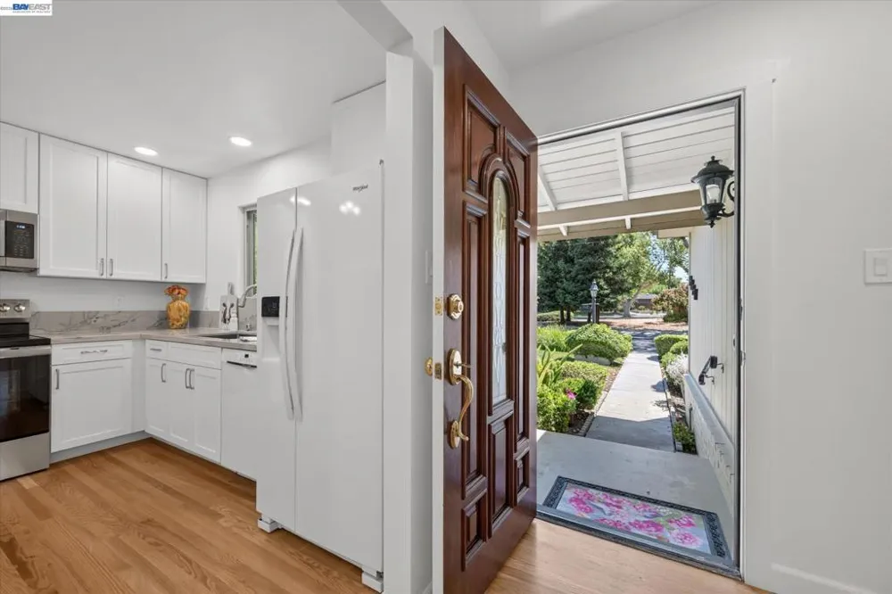 1787 Roxbury Dr Concord, CA 94519