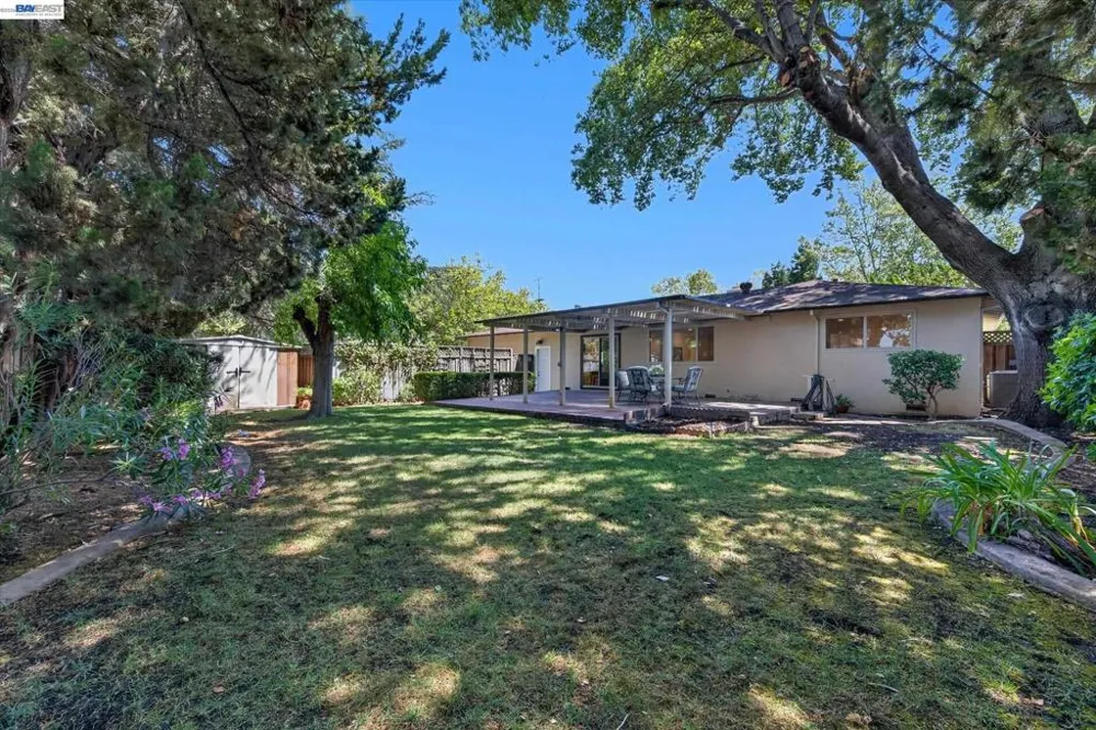 1787 Roxbury Dr Concord, CA 94519