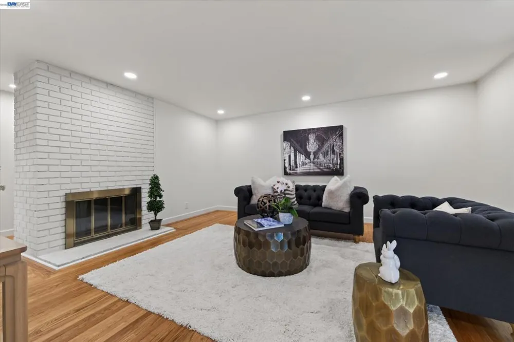 1787 Roxbury Dr Concord, CA 94519