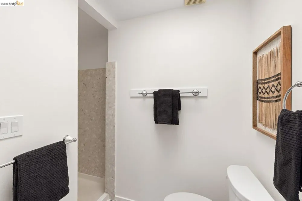 2614 Warring St #9 Berkeley, CA 94704