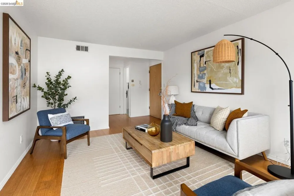 2614 Warring St #9 Berkeley, CA 94704