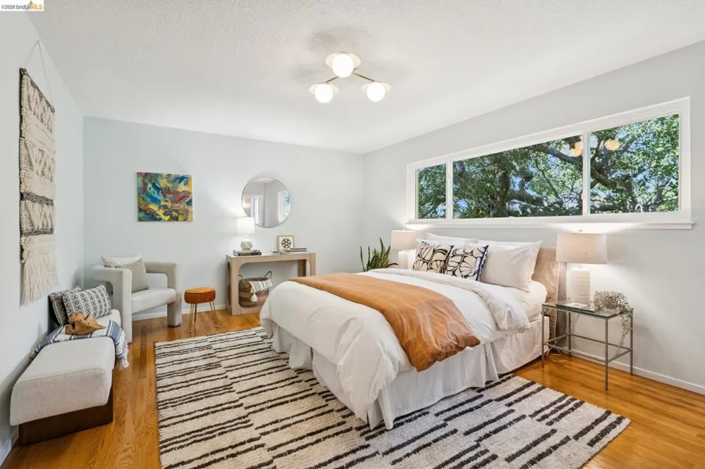 2324 Lakeshore Ave #6 Oakland, CA 94606