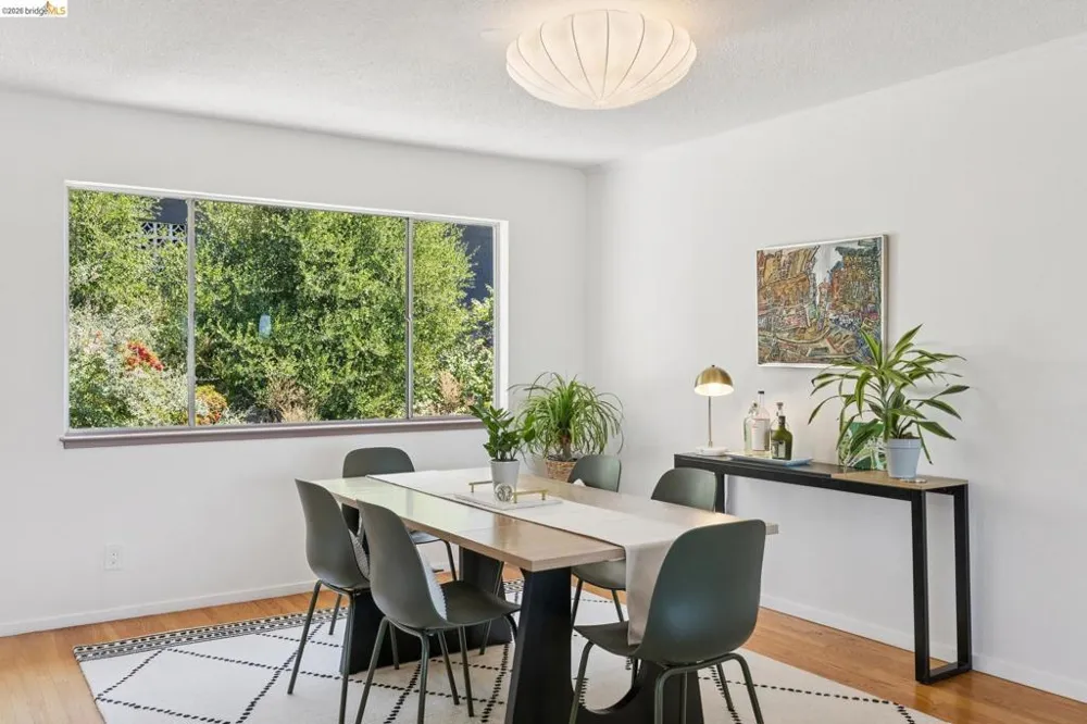 2324 Lakeshore Ave #6 Oakland, CA 94606