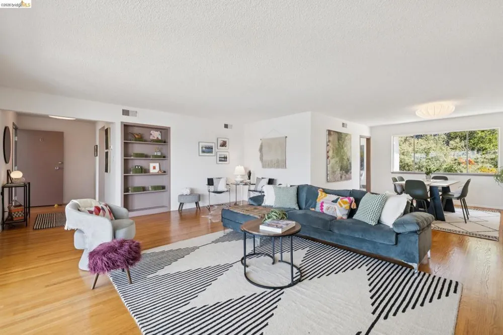 2324 Lakeshore Ave #6 Oakland, CA 94606