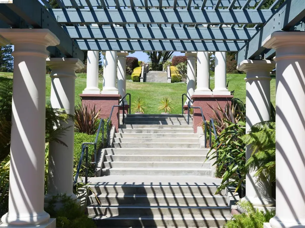 5022 Lakeview Dr #202 San Ramon, CA 94582
