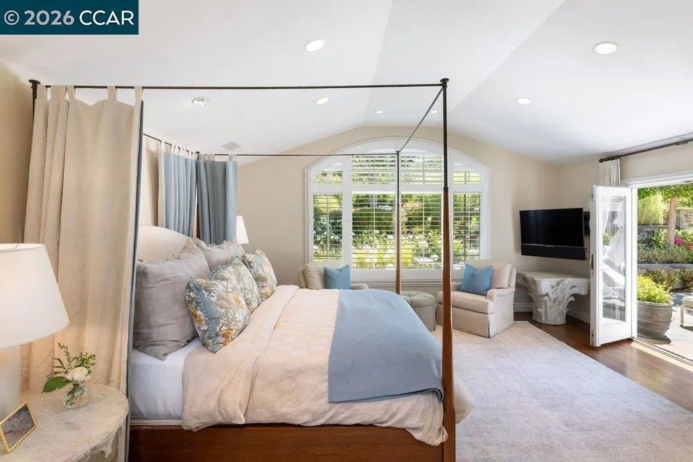 694 Los Palos Dr Lafayette, CA 94549