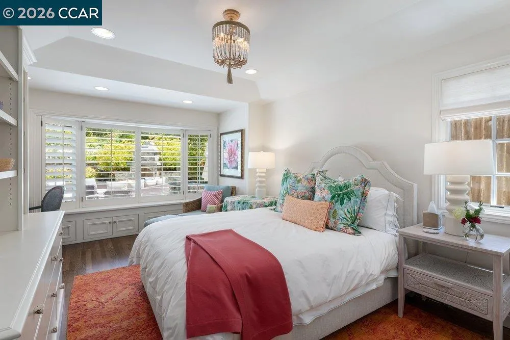 694 Los Palos Dr Lafayette, CA 94549