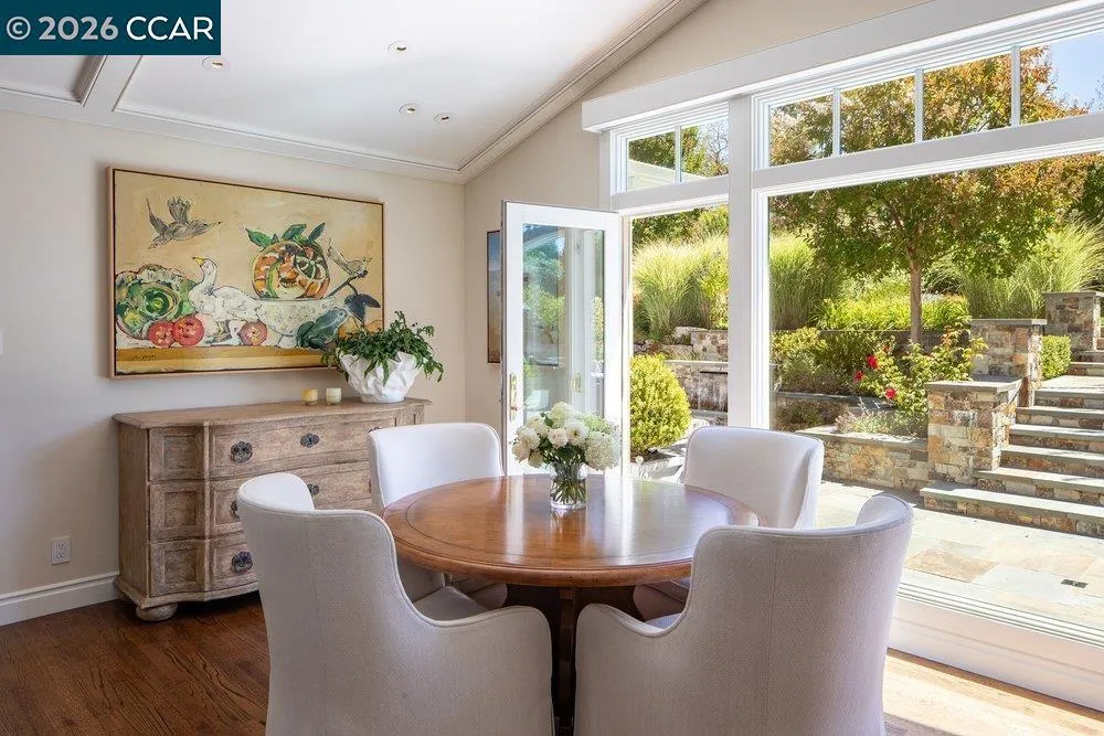 694 Los Palos Dr Lafayette, CA 94549