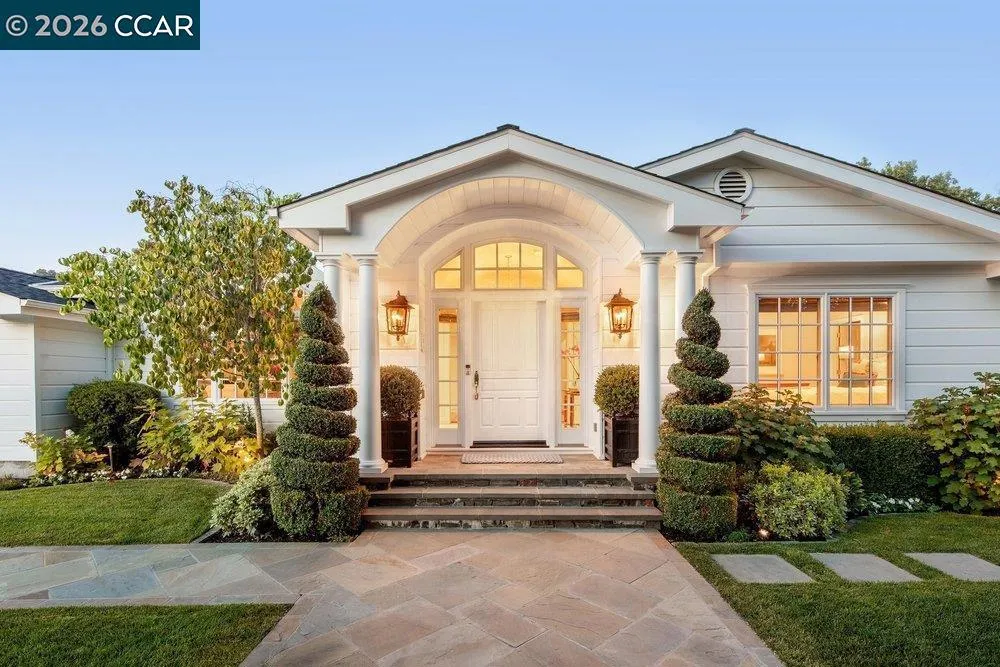 694 Los Palos Dr Lafayette, CA 94549