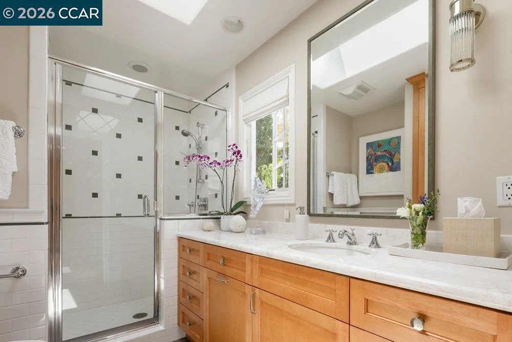 694 Los Palos Dr Lafayette, CA 94549