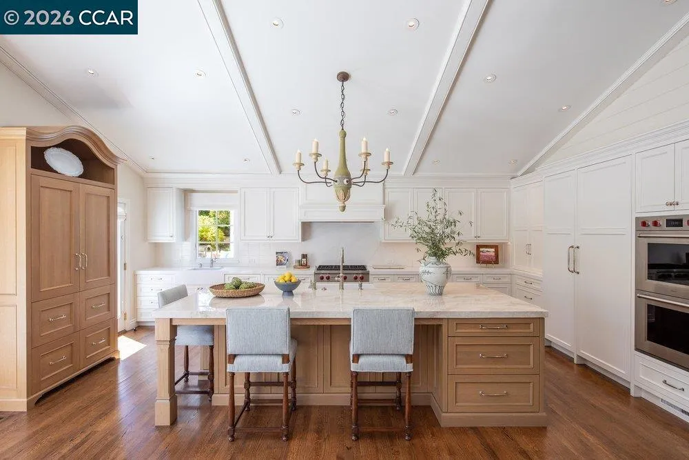 694 Los Palos Dr Lafayette, CA 94549