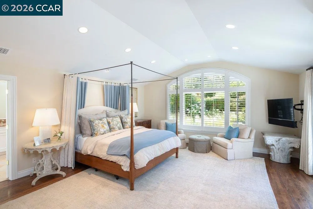 694 Los Palos Dr Lafayette, CA 94549