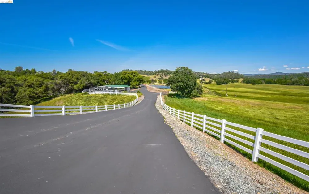 9325 Fraguero Rd Sonora, CA 95370
