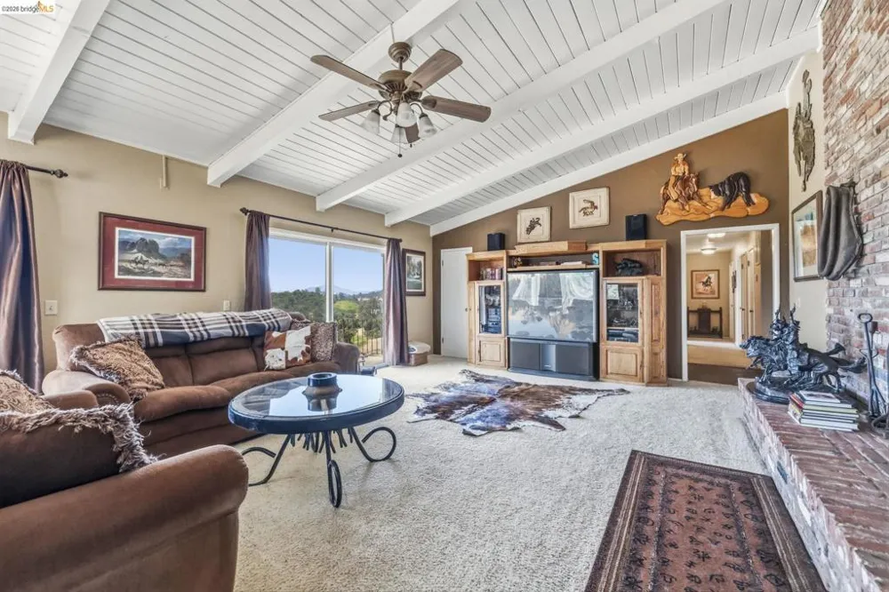 9325 Fraguero Rd Sonora, CA 95370