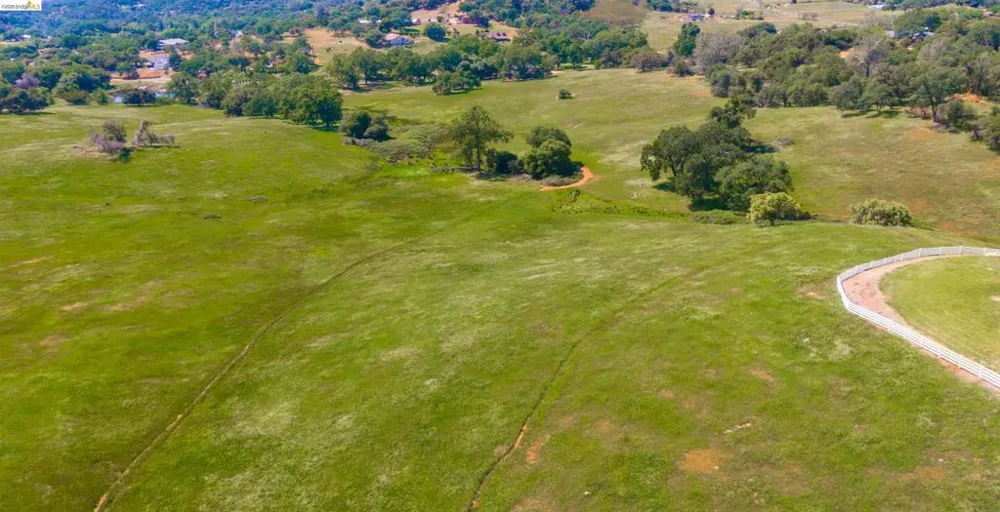9325 Fraguero Rd Sonora, CA 95370