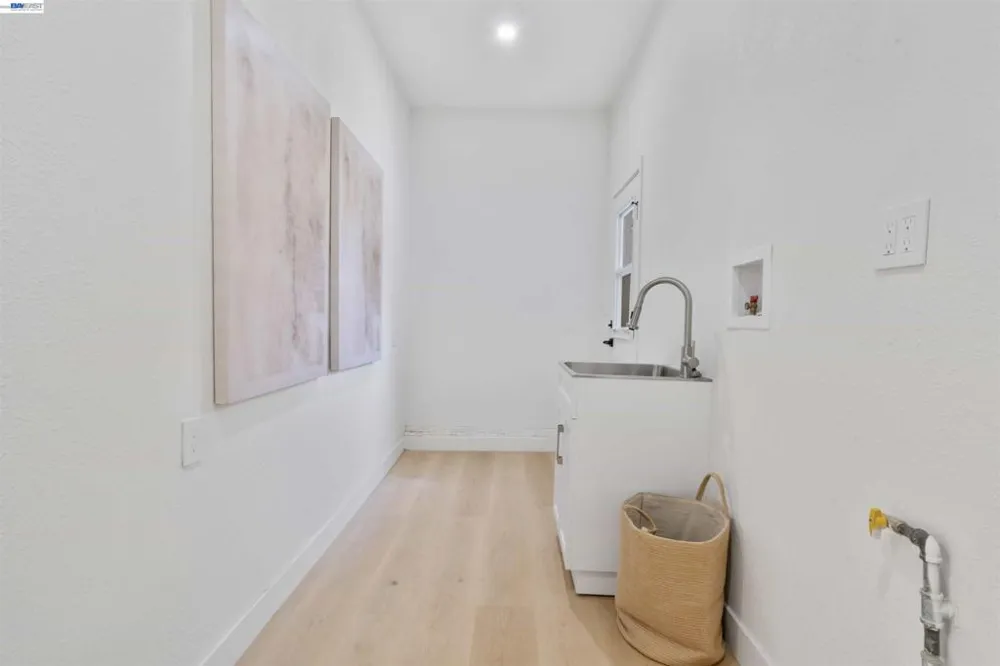 24 Casper St Milpitas, CA 95035