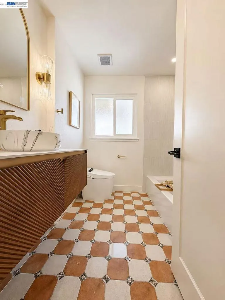 24 Casper St Milpitas, CA 95035